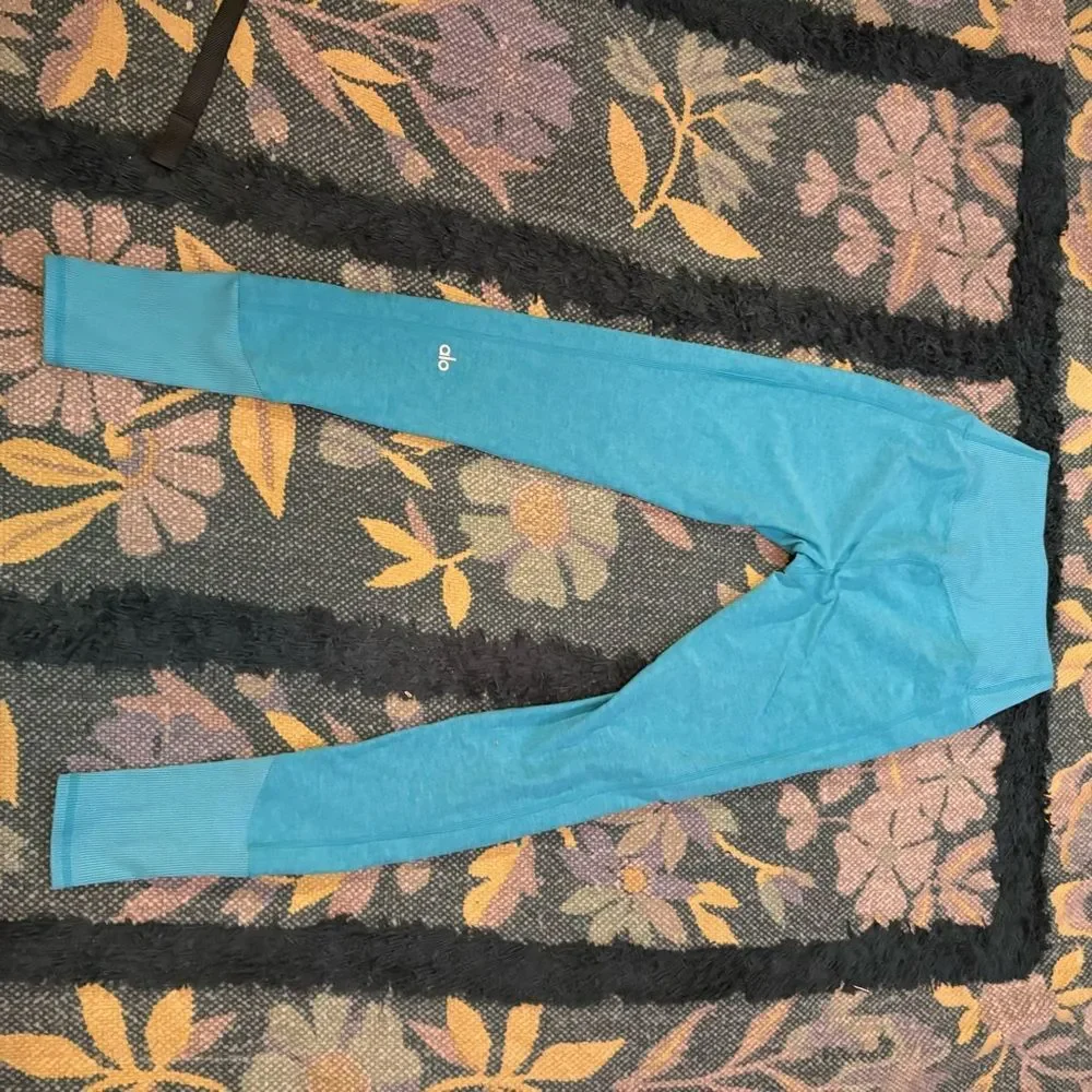 NWOT Alo Yoga High-Waist Chill Zone Lounge Legging in Bright Aqua Heather, Sz XS